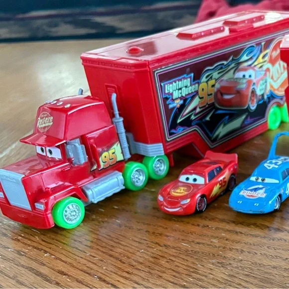 Disney Pixar Cars Glow Racers Transforming Mack + Mini Racers Hauler Truck - Picture 2 of 16